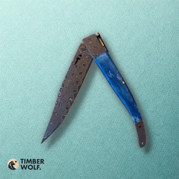 Navaja modelo Samuel en Damasco de Timberwolf semiabierta