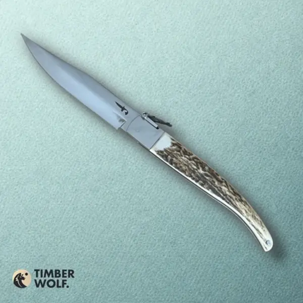 Navaja modelo Samuel de Timberwolf elaborada en Ciervo